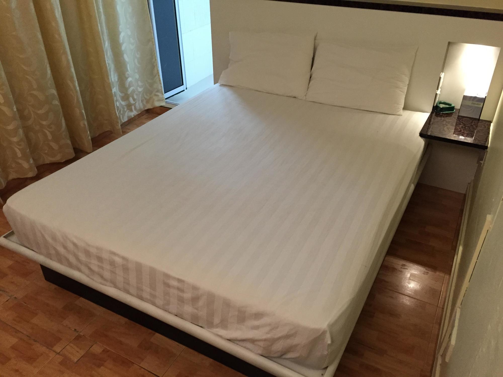 新加坡 鄂梅兹旅馆酒店 外观 照片
