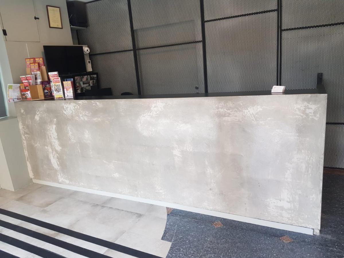新加坡 鄂梅兹旅馆酒店 外观 照片